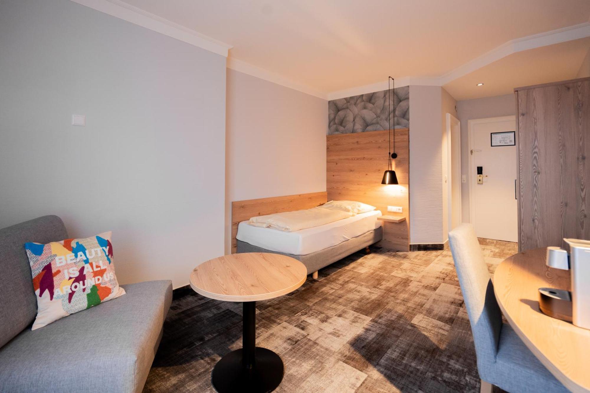 Hotel Adler - Paulas Alb Ehingen  Pokój zdjęcie